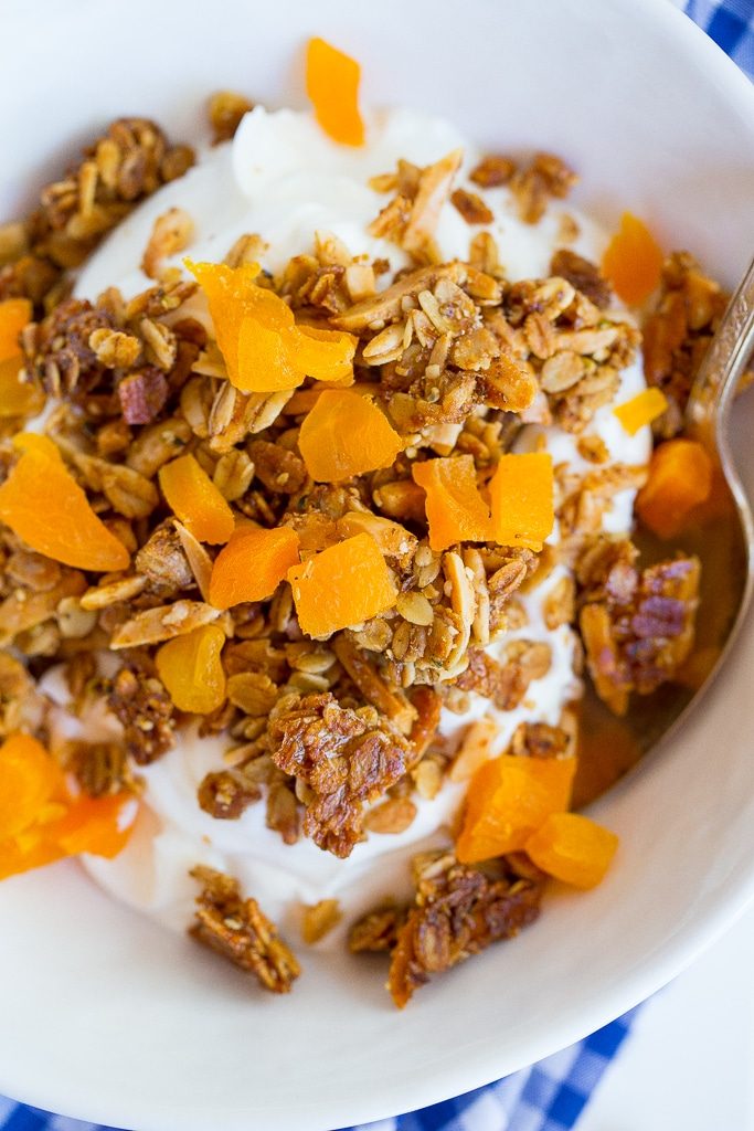 This Clustery Granola with Almonds & Apricots is so crunchy and delicious! You'll want to eat it for breakfast everyday! {gluten free, vegan}