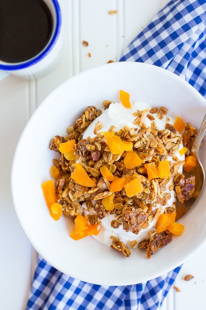 This Clustery Granola with Almonds & Apricots is so crunchy and delicious! You'll want to eat it for breakfast everyday! {gluten free, vegan}