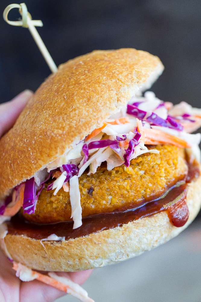 BBQ Cauliflower & Chickpea Veggie Burgers - Lots of delicious flavor packed into these veggie burgers! Vegetarians and meat eaters will love these! Vegan, gluten free