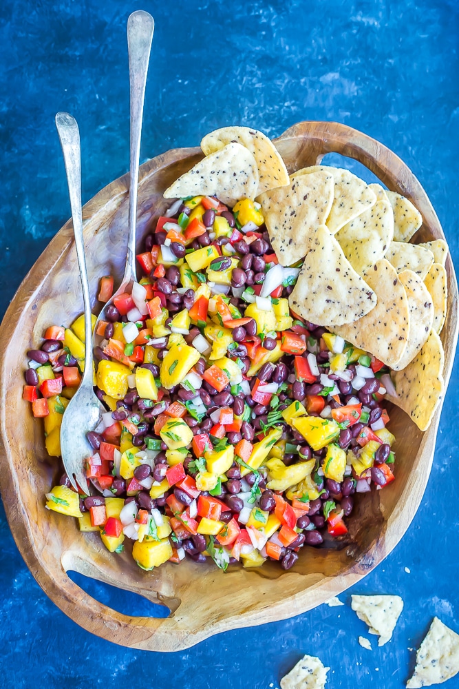 Easy Mango Black Bean Salad- Great for a quick, easy and healthy side dish or condiment! Healthy/Vegan/Gluten Free/ Summer Side