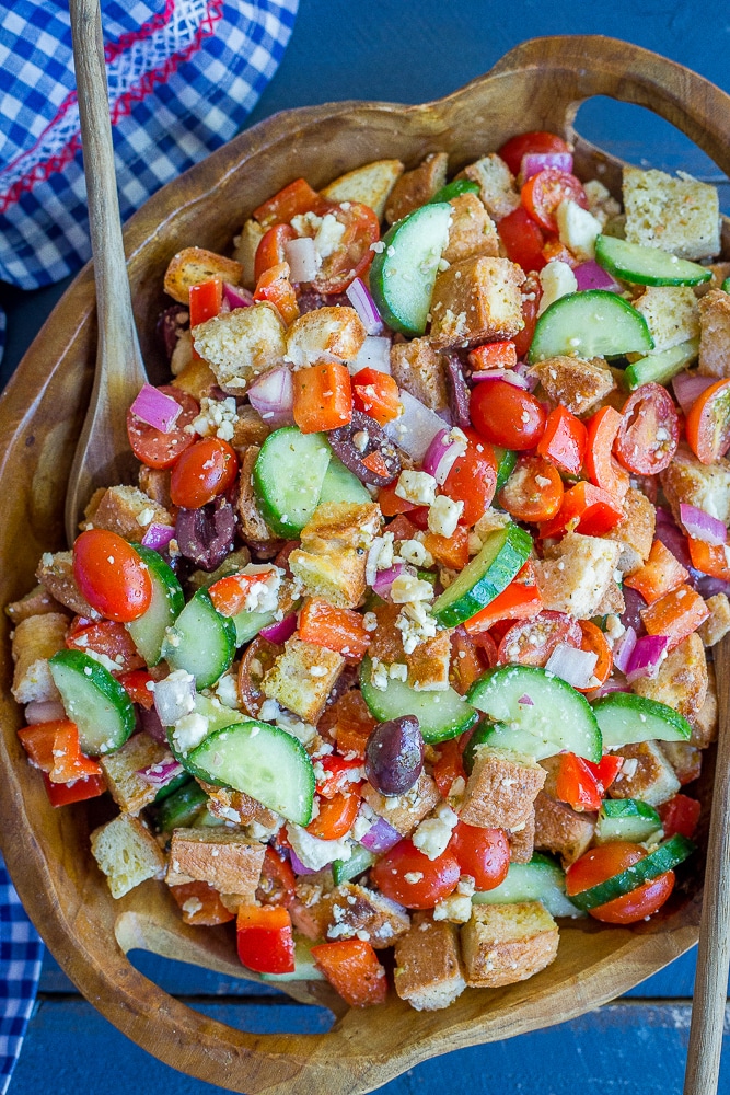 Easy Greek Panzanella Salad- You'll love this veggie packed, super flavorful salad that's filling too! Vegetarian/Gluten Free/Summer Salad