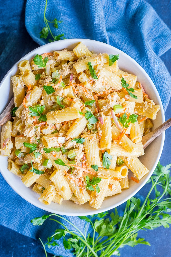 Vegan Tuna Pasta Salad - A veganized version of a delicious tuna pasta salad. Great for a 30 minute dinner or a make ahead lunch. Vegan/Vegetarian/30 Minute Dinner