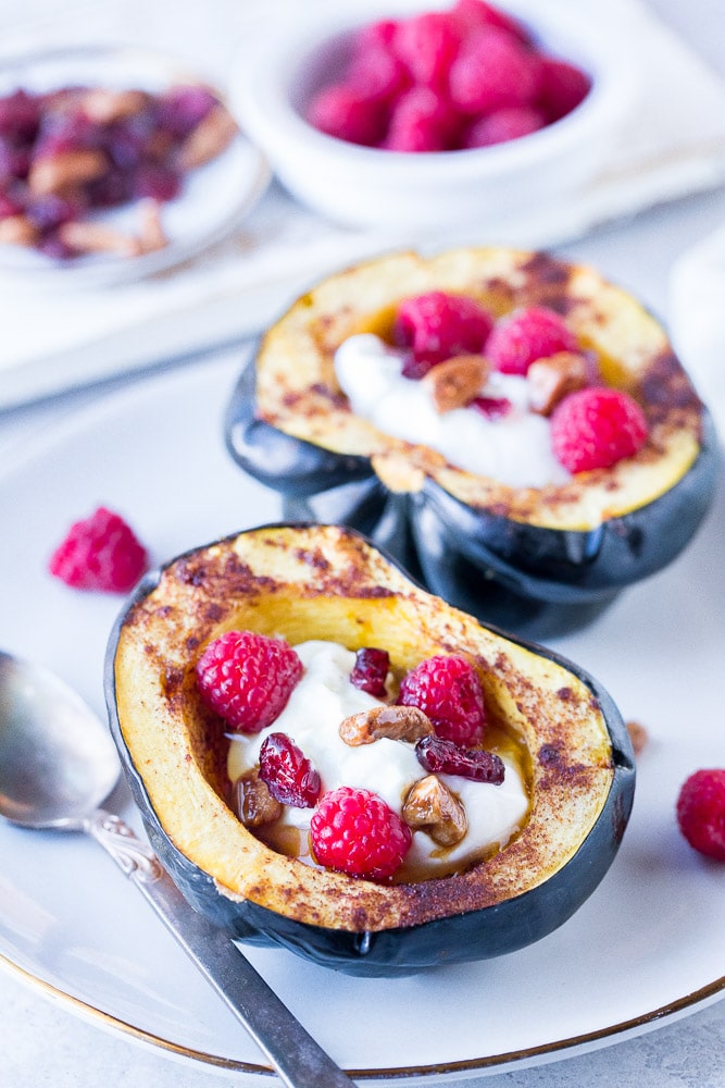 acorn squash breakfast bowls with toppings