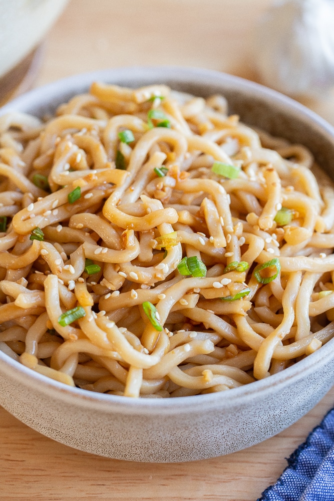 close up of a bowl of quick and easy garlic noodles