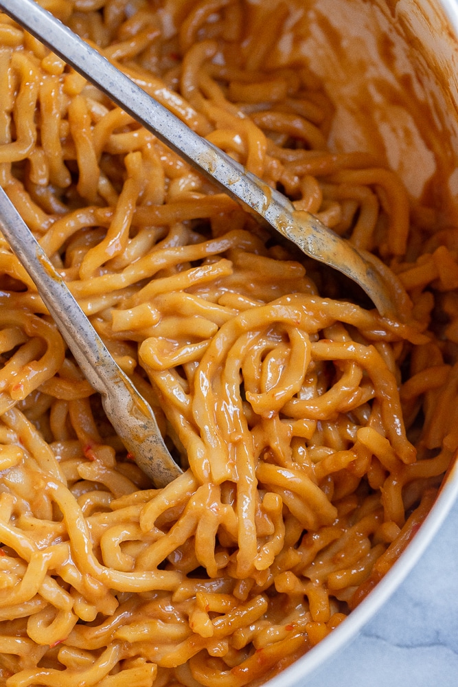close up of 20 minute peanut noodles in a pan